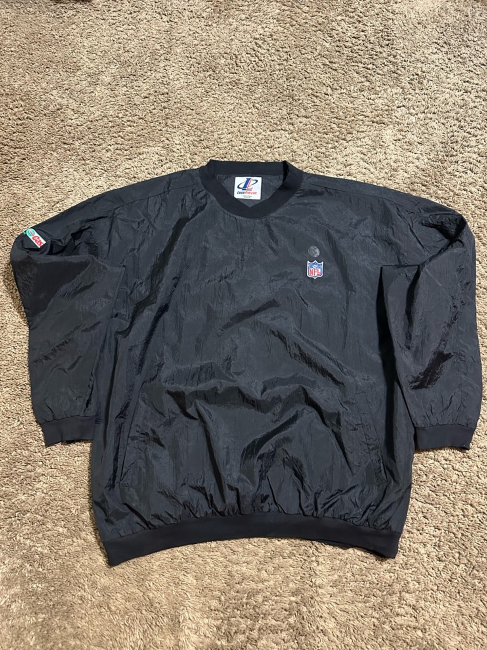 Vintage NFL logo “triple black” pullover 90s size xl